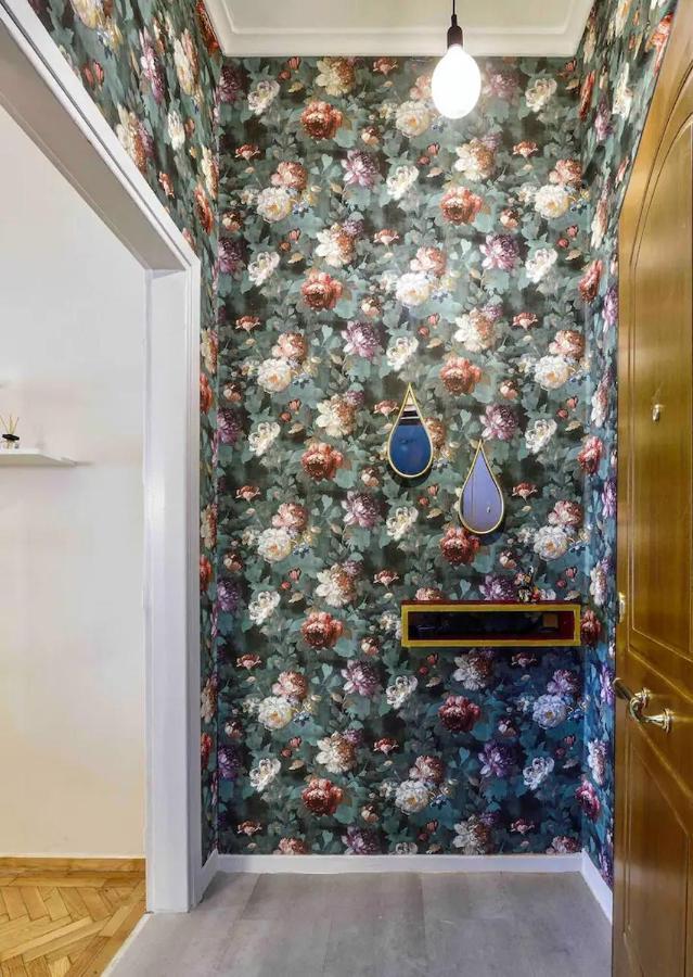 4 Travelers Apartment Tesalonika Bagian luar foto