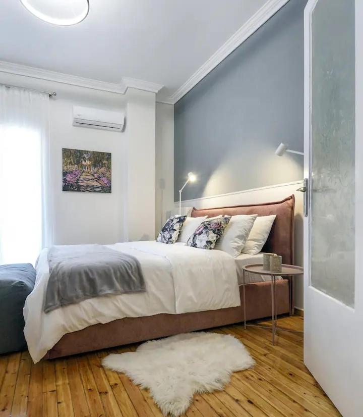 4 Travelers Apartment Tesalonika Bagian luar foto